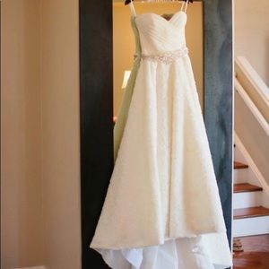 Romona Kaveza Wedding Dress